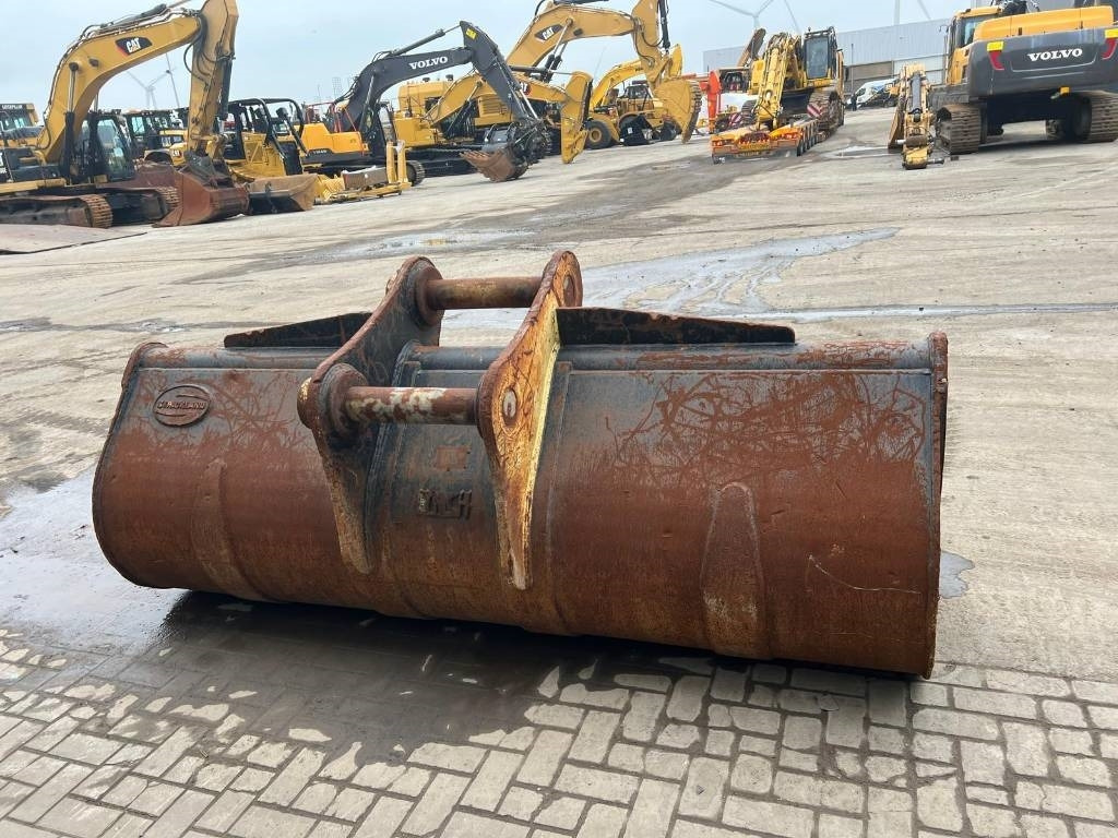 Volvo EC 480 E L coupler + bucket - بكت - آلات البناء: صور 4 Volvo EC 480 E L coupler + bucket - بكت - آلات البناء: صور 4