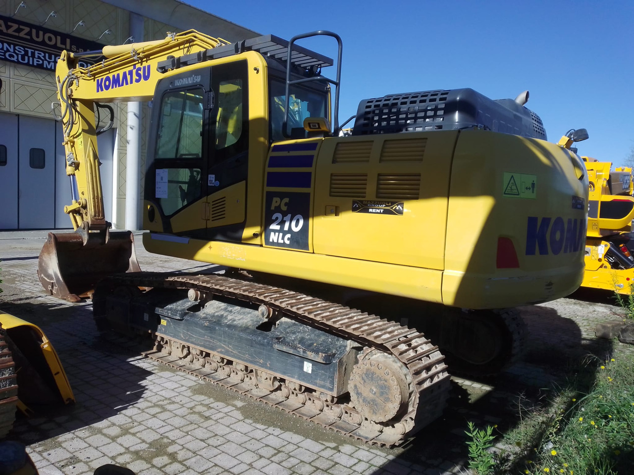 KOMATSU PC210 NLC-11 - حفارة: صور 4 KOMATSU PC210 NLC-11 - حفارة: صور 4