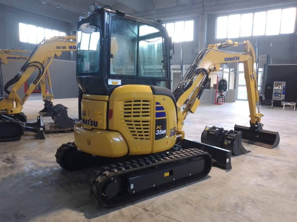 KOMATSU PC35MR-5 - حفارة مصغرة: صور 2 KOMATSU PC35MR-5 - حفارة مصغرة: صور 2