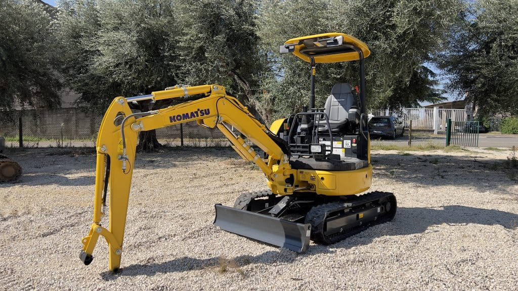 Komatsu PC24MR-5 (tettuccio) - حفارة مصغرة: صور 1 Komatsu PC24MR-5 (tettuccio) - حفارة مصغرة: صور 1