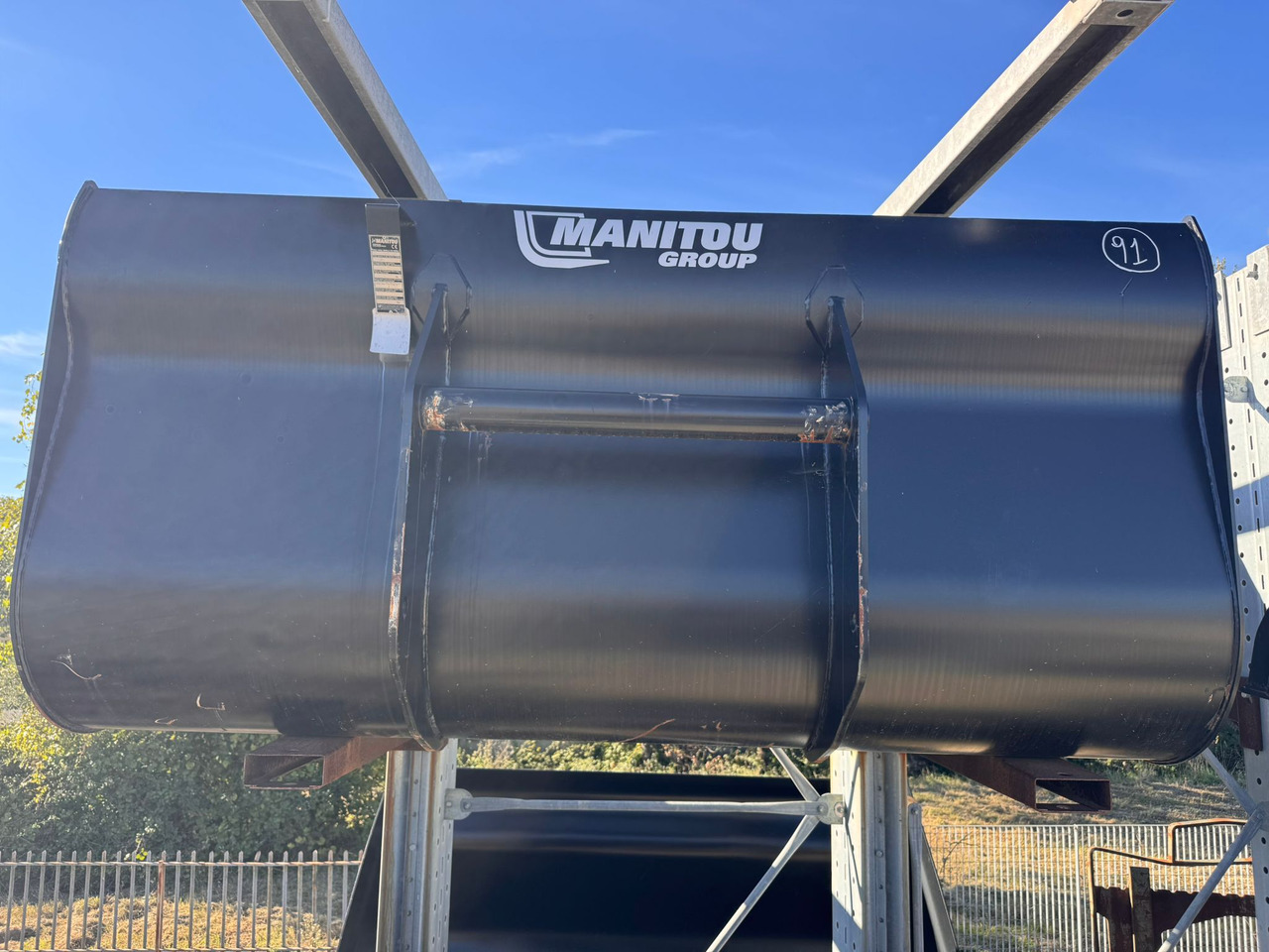 MANITOU CBA - بكت - رافعة تلسكوبية: صور 2 MANITOU CBA - بكت - رافعة تلسكوبية: صور 2