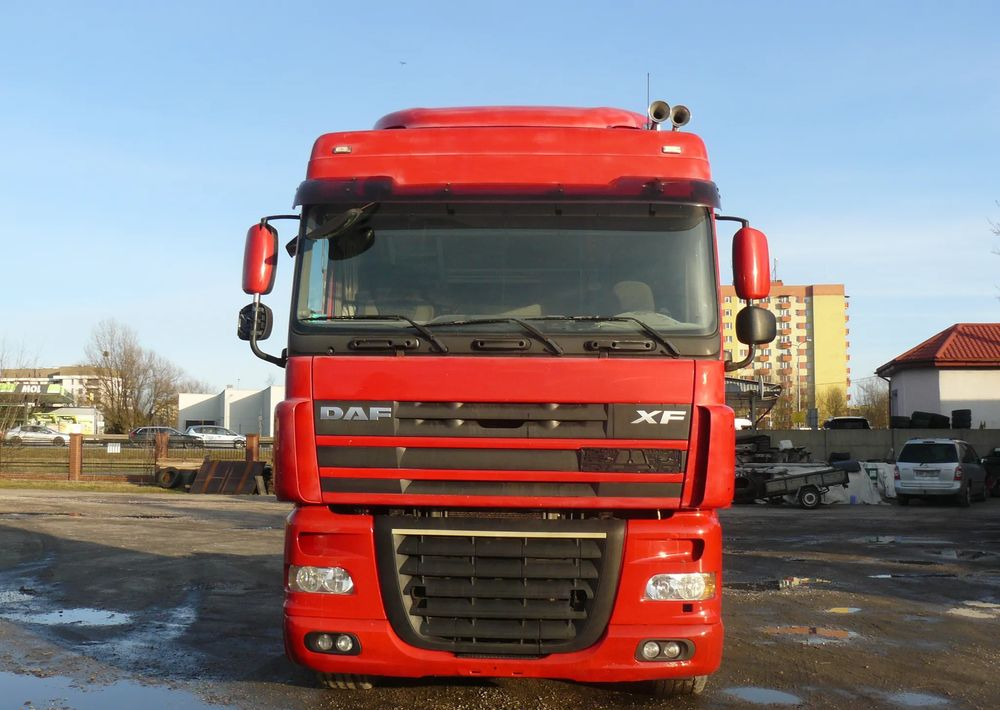 DAF xf 105 460 - شاحنة جرار: صور 1 DAF xf 105 460 - شاحنة جرار: صور 1