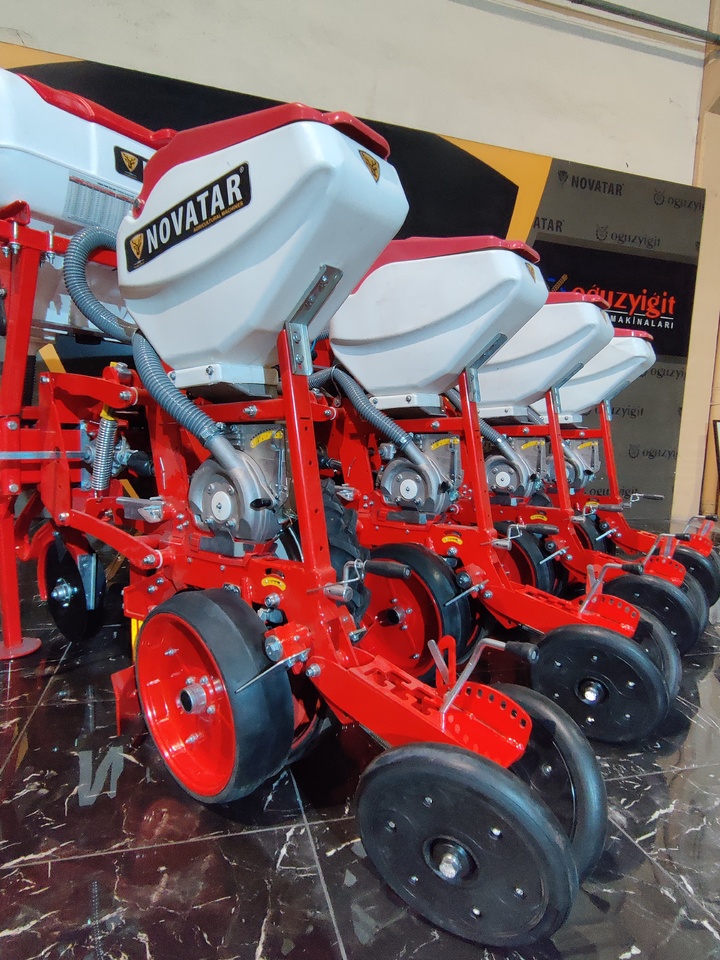 Novatar Pneumatic Seed Drill Machine - وضع البذور فى خطوط: صور 2 Novatar Pneumatic Seed Drill Machine - وضع البذور فى خطوط: صور 2