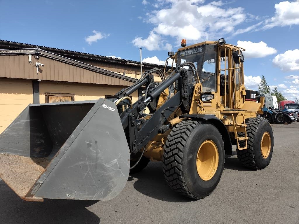 CAT IT18 F Hieno kone, pikakiinike,lisähydr. - اللودر بعجل: صور 2 CAT IT18 F Hieno kone, pikakiinike,lisähydr. - اللودر بعجل: صور 2
