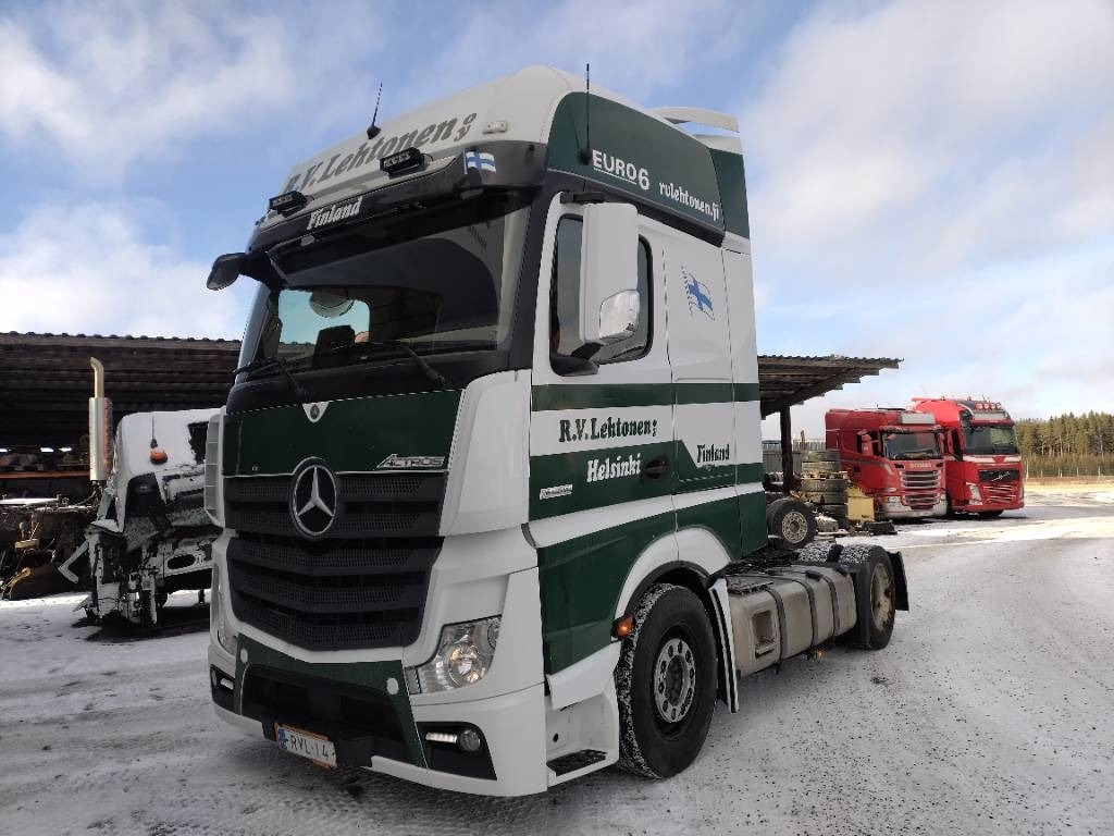 Mercedes-Benz Actros 1848 mega veturi - شاحنة جرار: صور 2 Mercedes-Benz Actros 1848 mega veturi - شاحنة جرار: صور 2