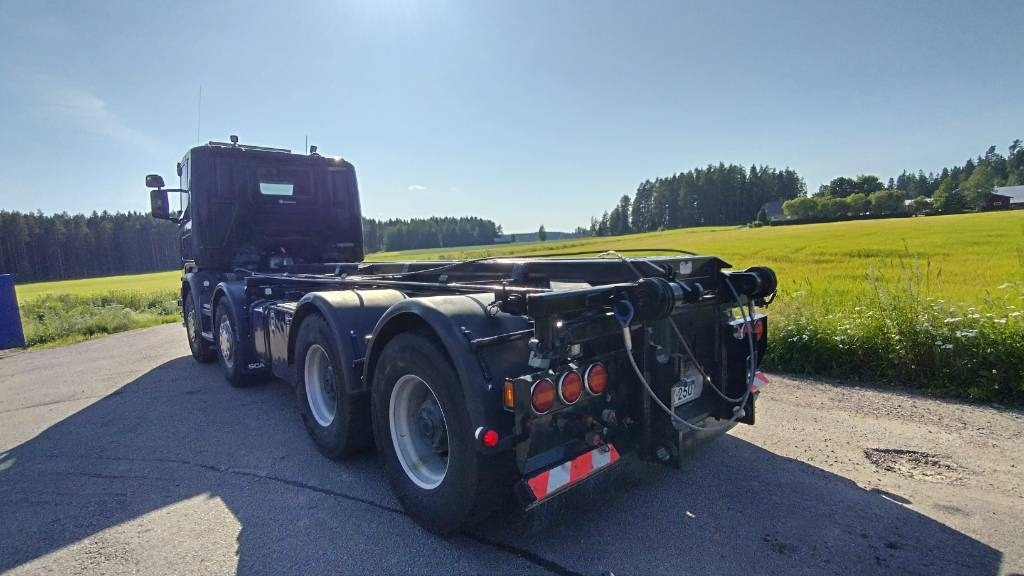 شاحنات قابلة للفك شاحنة Scania R490 8x4 multilift vaijerilaite,napaperät: صور 10