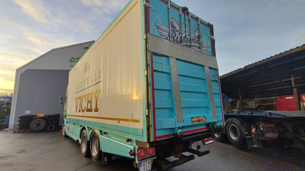 Scania R560 6x2 8,35m umpikori +pl-nostin - بصندوق مغلق شاحنة: صور 4 Scania R560 6x2 8,35m umpikori +pl-nostin - بصندوق مغلق شاحنة: صور 4