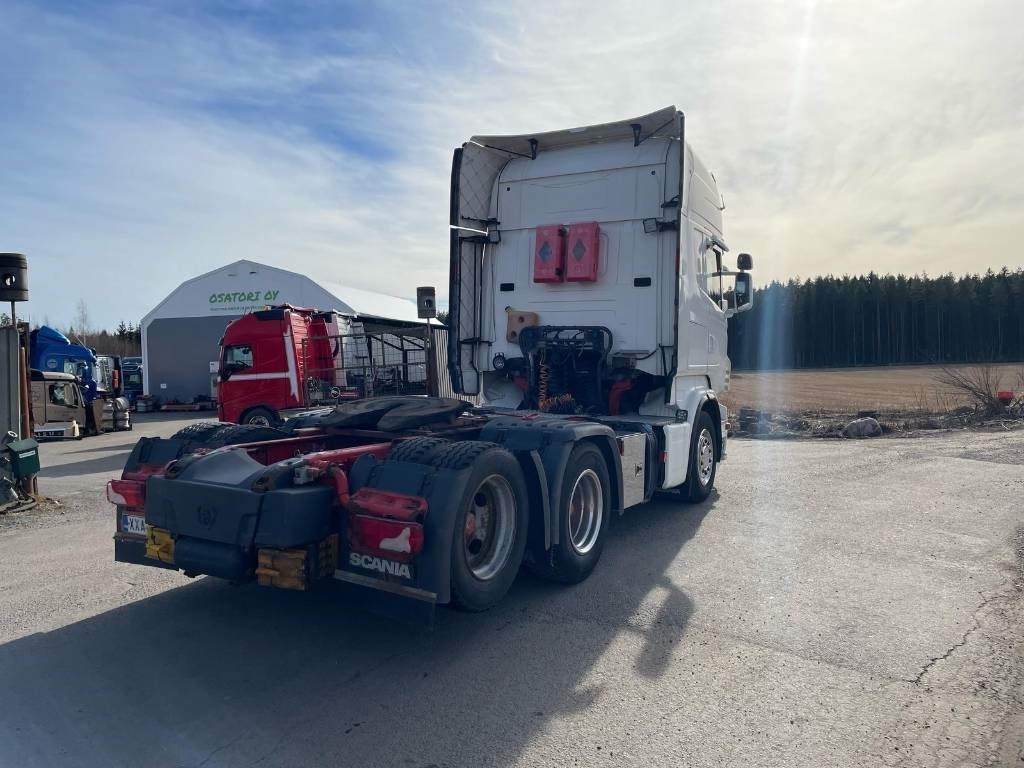 Scania R560 6x2 veturi - شاحنة جرار: صور 4 Scania R560 6x2 veturi - شاحنة جرار: صور 4