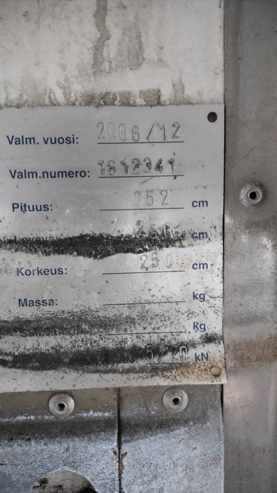VAK 7,5m kokosivuauk kori+pl-nostin - بصندوق مغلق: صور 5 VAK 7,5m kokosivuauk kori+pl-nostin - بصندوق مغلق: صور 5