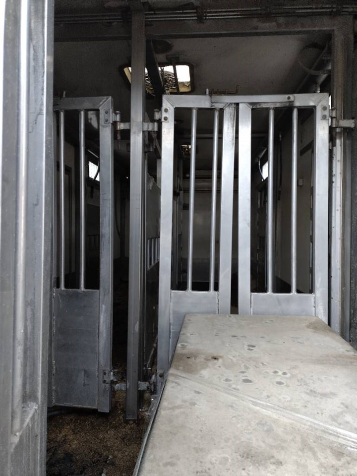 VAK Eläinkuljetuskori, hissi - بصندوق مغلق: صور 4 VAK Eläinkuljetuskori, hissi - بصندوق مغلق: صور 4