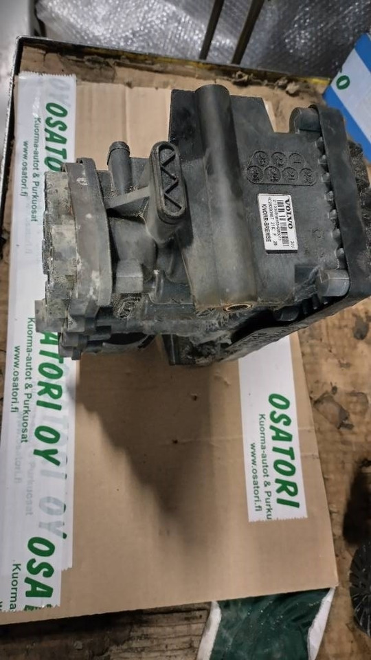 Volvo ELC venttiililohko FH4 - الإطار/ الشاسيه - شاحنة: صور 2 Volvo ELC venttiililohko FH4 - الإطار/ الشاسيه - شاحنة: صور 2