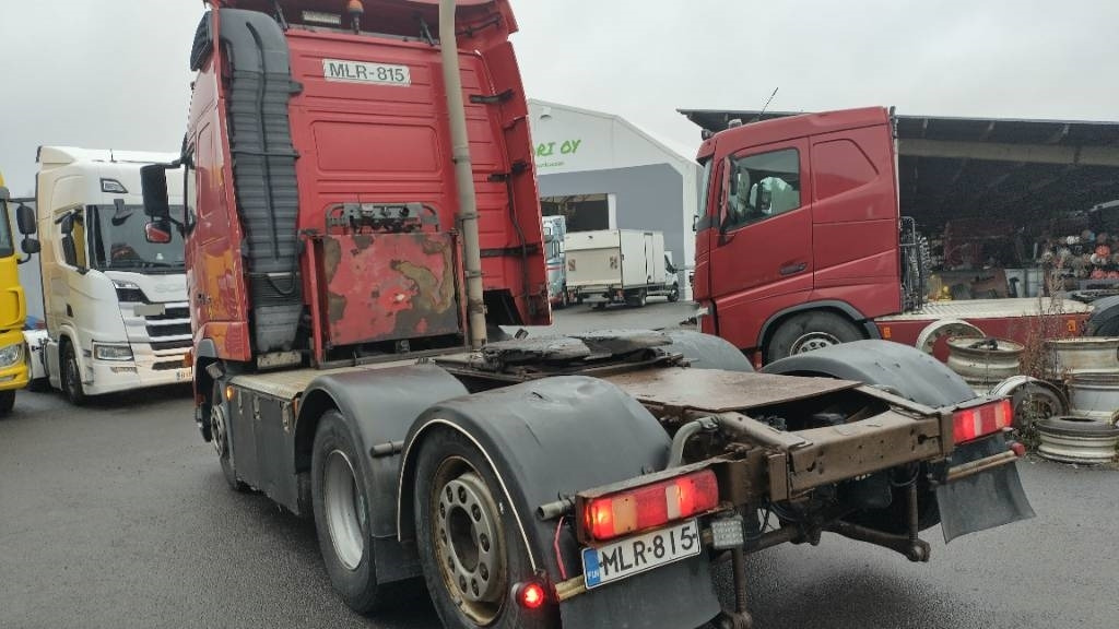 Volvo FH480 6x2 takateli veturi, hydrauliikka,manuaali  - شاحنة جرار: صور 3 Volvo FH480 6x2 takateli veturi, hydrauliikka,manuaali  - شاحنة جرار: صور 3