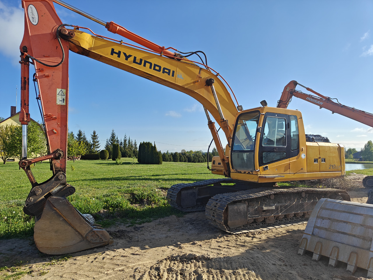 Hyundai Robex 210LC-7 - حفارات زحافة: صور 1 Hyundai Robex 210LC-7 - حفارات زحافة: صور 1