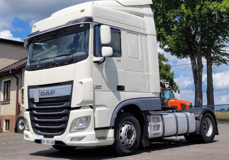 DAF XF510 SPACE CAB / SPROWADZONY / MANUAL / RETARDER - شاحنة جرار: صور 1 DAF XF510 SPACE CAB / SPROWADZONY / MANUAL / RETARDER - شاحنة جرار: صور 1