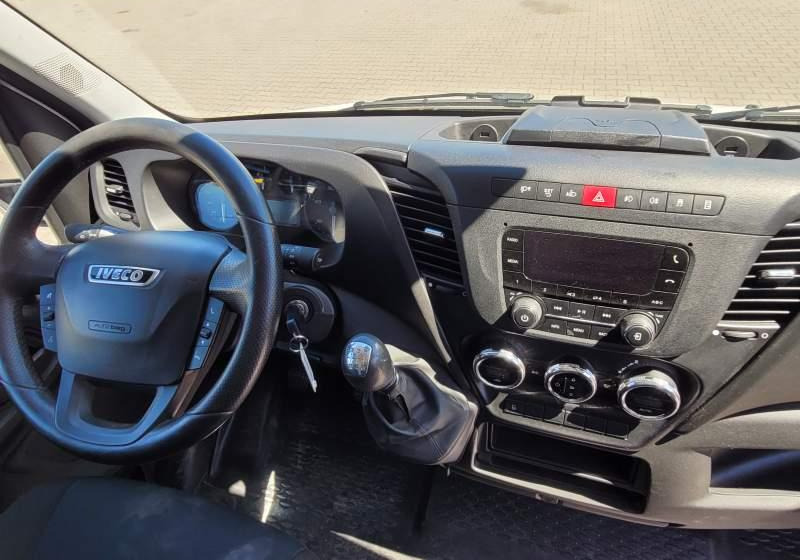 فان Iveco DAILY 35-140 / SPROWADZONY Z FRANCJI / TEMPOMAT: صور 18 فان Iveco DAILY 35-140 / SPROWADZONY Z FRANCJI / TEMPOMAT: صور 18