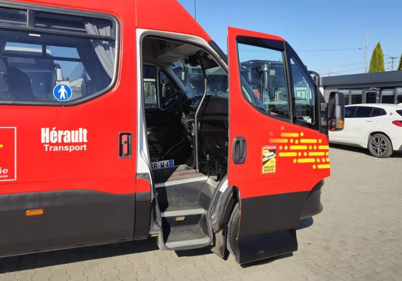 صغيرة, ميكروباص Iveco DAILY 65C18/SPROWADZONE/23 MIEJSCA/KLIM/WINDA: صور 17