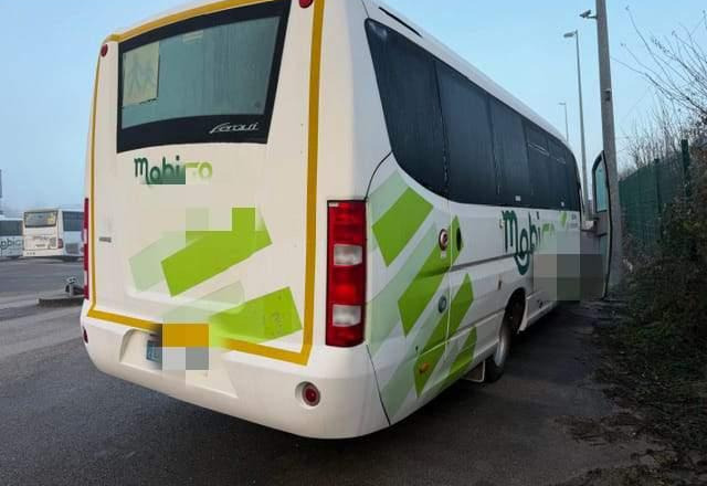 Mercedes-Benz SUNRIDER 818 VARIO / SPROWADZONY / 36 MIEJSC - صغيرة, ميكروباص: صور 4 Mercedes-Benz SUNRIDER 818 VARIO / SPROWADZONY / 36 MIEJSC - صغيرة, ميكروباص: صور 4