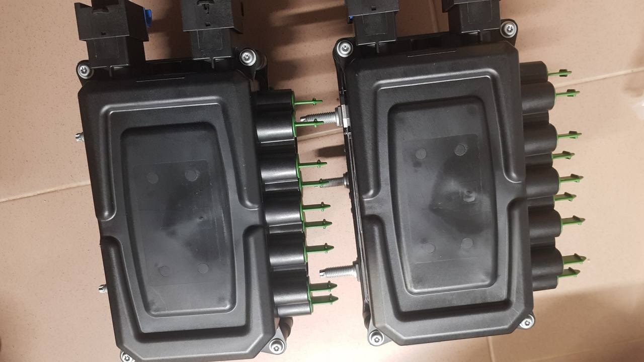 HALDEX HALDEX brake modulator, EBS trailer modulator 823008001, 0222100602, 515007680, 550022168, 812001201, 820007001, 820007121, 820008001, 820011001, 820019001, 823008001, 823008101, 823008111, 823008213, - قطع الغيار - شاحنة: صور 4 HALDEX HALDEX brake modulator, EBS trailer modulator 823008001, 0222100602, 515007680, 550022168, 812001201, 820007001, 820007121, 820008001, 820011001, 820019001, 823008001, 823008101, 823008111, 823008213, - قطع الغيار - شاحنة: صور 4