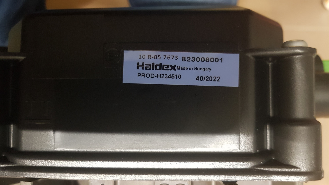 HALDEX HALDEX brake modulator, EBS trailer modulator 823008001, 0222100602, 515007680, 550022168, 812001201, 820007001, 820007121, 820008001, 820011001, 820019001, 823008001, 823008101, 823008111, 823008213, - قطع الغيار - شاحنة: صور 1 HALDEX HALDEX brake modulator, EBS trailer modulator 823008001, 0222100602, 515007680, 550022168, 812001201, 820007001, 820007121, 820008001, 820011001, 820019001, 823008001, 823008101, 823008111, 823008213, - قطع الغيار - شاحنة: صور 1