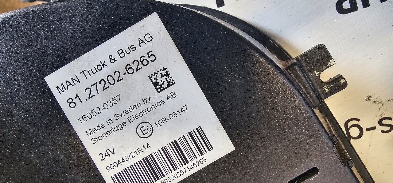 MAN MAN TGX / TGS EURO6 instrument panel, dashboard, information panel, instrument cluster 81272026265, 81258077136, 81272026268, 81258077149, 81258077142, 81272026252, 81272026254, 81258077138, 812720262 - قطع الغيار: صور 4 MAN MAN TGX / TGS EURO6 instrument panel, dashboard, information panel, instrument cluster 81272026265, 81258077136, 81272026268, 81258077149, 81258077142, 81272026252, 81272026254, 81258077138, 812720262 - قطع الغيار: صور 4