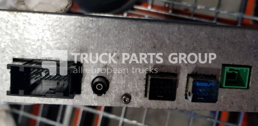 RENAULT T series RANGE, GAMA, VOLVO FH4 EURO6 multimedia radio system, 2 control unit - لوحة القيادة - شاحنة: صور 1 RENAULT T series RANGE, GAMA, VOLVO FH4 EURO6 multimedia radio system, 2 control unit - لوحة القيادة - شاحنة: صور 1