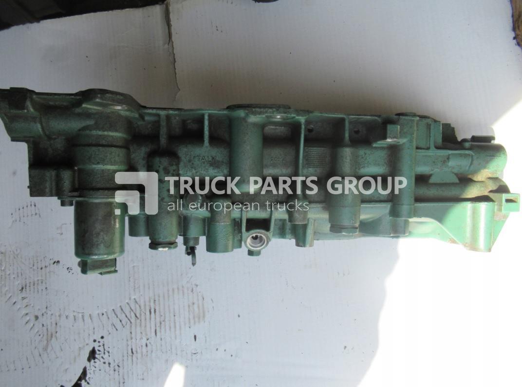 VOLVO FH4 EURO6, EURO 6 emission oil filter housing, 22093239, control valve 21985798, 21485928, 22093161, 22093203, 22093220, 22102383 - فلتر النفط - شاحنة: صور 1 VOLVO FH4 EURO6, EURO 6 emission oil filter housing, 22093239, control valve 21985798, 21485928, 22093161, 22093203, 22093220, 22102383 - فلتر النفط - شاحنة: صور 1