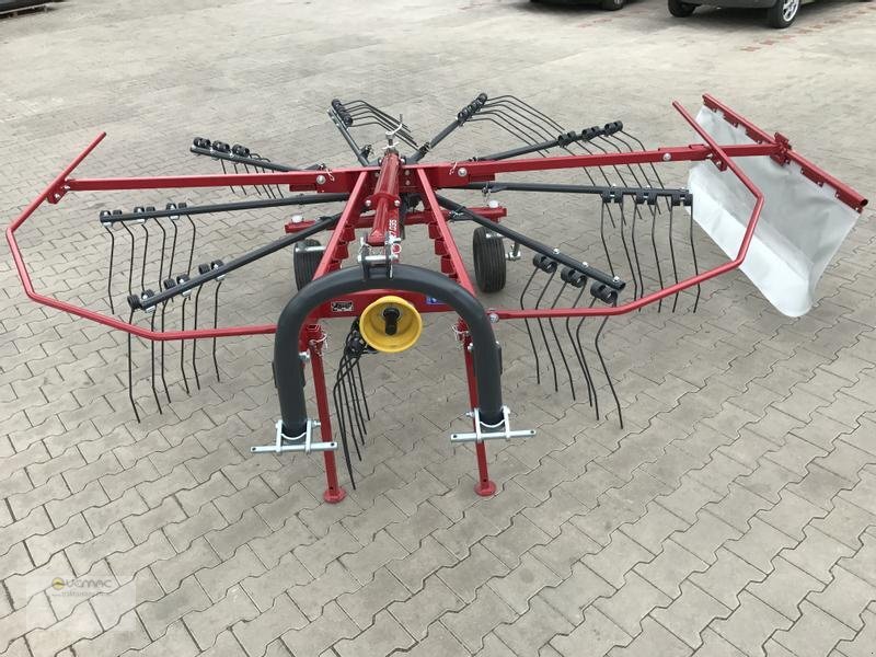 Agromehanika Kreiselschwader 300cm 3m Heuschwader Schwader Einkreisel Kreiselheuschwader NEU - لمّامَة القش: صور 1 Agromehanika Kreiselschwader 300cm 3m Heuschwader Schwader Einkreisel Kreiselheuschwader NEU - لمّامَة القش: صور 1
