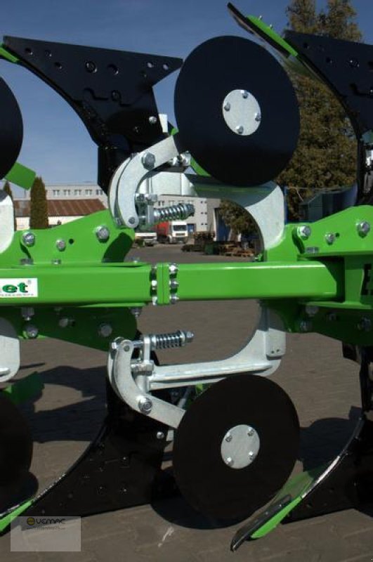 BOMET Drehpflug U064/2 4 Schar 0,30-0,38-0,45m Körperbreite - محراث: صور 2 BOMET Drehpflug U064/2 4 Schar 0,30-0,38-0,45m Körperbreite - محراث: صور 2