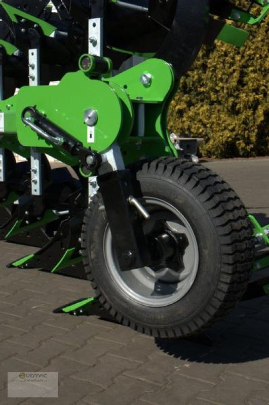 BOMET Drehpflug U064/2 4 Schar 0,30-0,38-0,45m Körperbreite - محراث: صور 4 BOMET Drehpflug U064/2 4 Schar 0,30-0,38-0,45m Körperbreite - محراث: صور 4