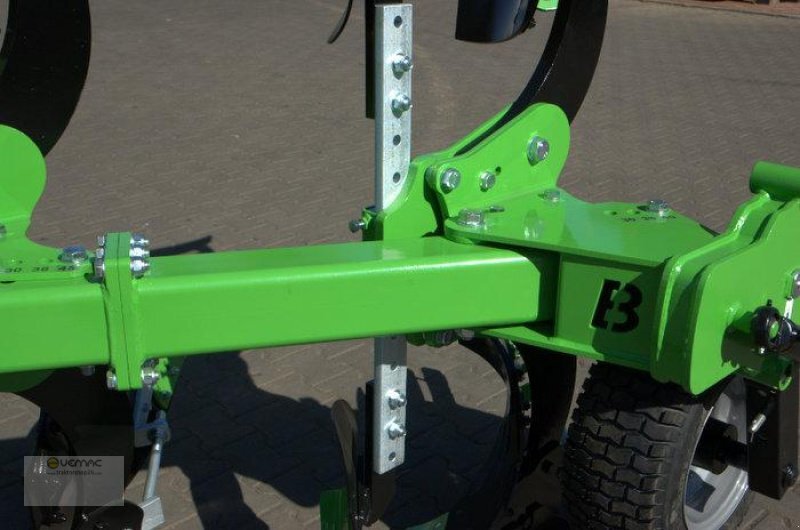 BOMET Drehpflug U064/2 4 Schar 0,30-0,38-0,45m Körperbreite - محراث: صور 5 BOMET Drehpflug U064/2 4 Schar 0,30-0,38-0,45m Körperbreite - محراث: صور 5