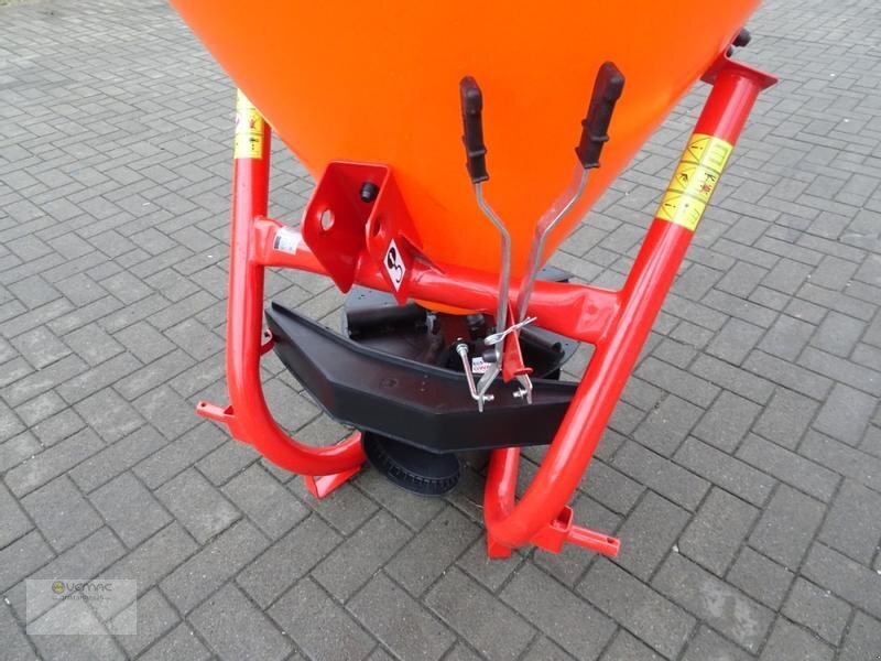 Dexwal Salzstreuer Düngerstreuer Streuer Trichterstreuer 400 Liter - الرمال مفرشة: صور 5 Dexwal Salzstreuer Düngerstreuer Streuer Trichterstreuer 400 Liter - الرمال مفرشة: صور 5