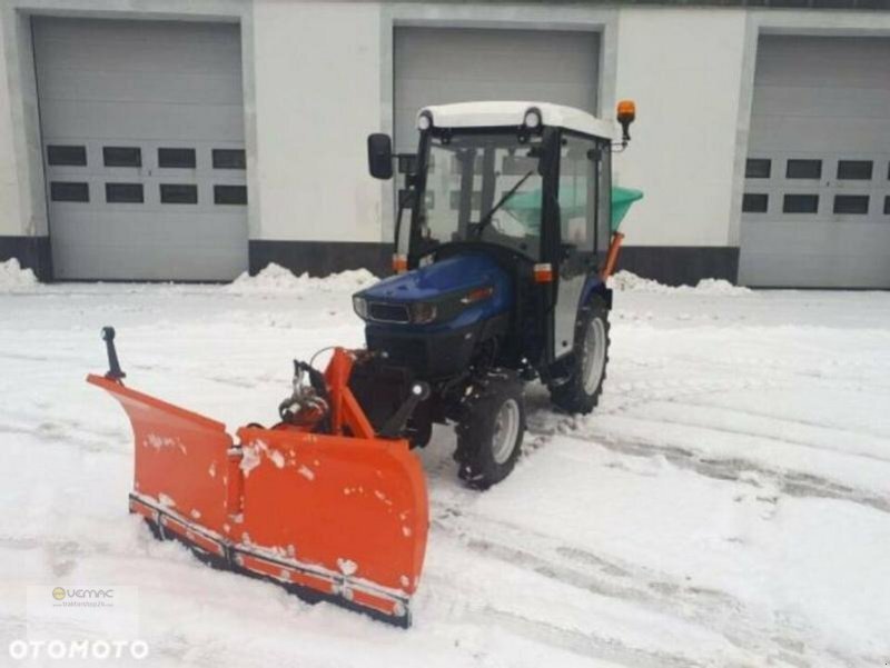 Farmtrac Farmtrac 26 26PS Hydrostat Winterdienst Schneeschild Streuer NEU - جرارات البلدية: صور 2 Farmtrac Farmtrac 26 26PS Hydrostat Winterdienst Schneeschild Streuer NEU - جرارات البلدية: صور 2