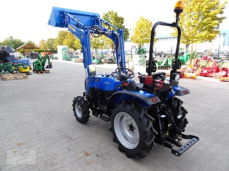 جرار صغير جديد Solis Solis 26 Traktor Trecker Schlepper Bulldog Allrad 26PS NEU: صور 10
