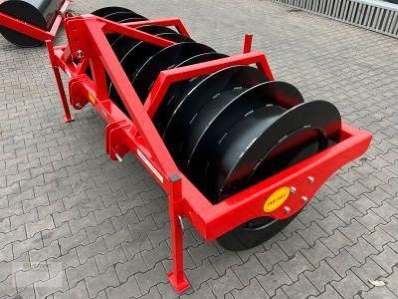 Vemac Silowalze 250 Silagewalze Verdichtungswalze Walze Silo NEU - محدلة (زراعي): صور 4 Vemac Silowalze 250 Silagewalze Verdichtungswalze Walze Silo NEU - محدلة (زراعي): صور 4
