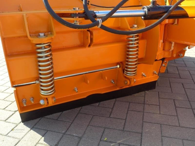 Vemac Vario Schneeschild Schneepflug Winterdienst 300cm NEU - كاسحة ثلوج: صور 4 Vemac Vario Schneeschild Schneepflug Winterdienst 300cm NEU - كاسحة ثلوج: صور 4
