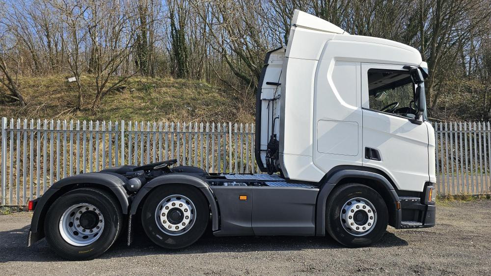 شاحنة جرار Scania R450: صور 5