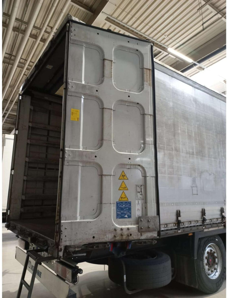 2018 Krone SDP Profi Liner Standard Lifting Axle - الخيمة نصف مقطورة: صور 4 2018 Krone SDP Profi Liner Standard Lifting Axle - الخيمة نصف مقطورة: صور 4