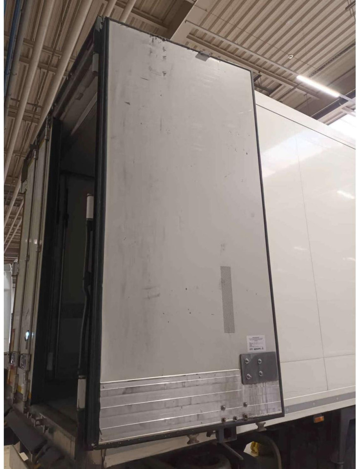 2018 Krone SDR Double Deck Cool Liner FP45 ThermoKing SLXi 300 Lifting Axle - مبردة نصف مقطورة: صور 5 2018 Krone SDR Double Deck Cool Liner FP45 ThermoKing SLXi 300 Lifting Axle - مبردة نصف مقطورة: صور 5