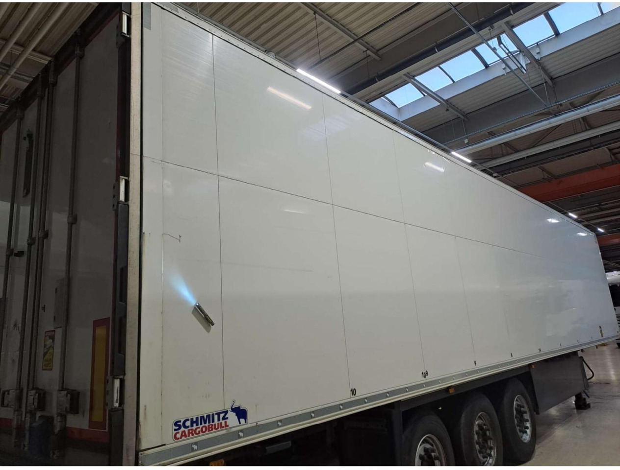 2020 Schmitz Cargobull SKO FP 60 ThermoKing SLXi 300 - مبردة نصف مقطورة: صور 2 2020 Schmitz Cargobull SKO FP 60 ThermoKing SLXi 300 - مبردة نصف مقطورة: صور 2