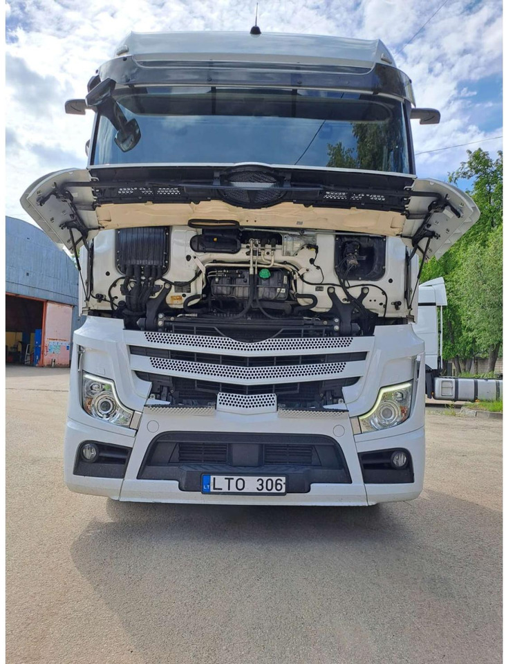 2021 Mercedes-Benz Actros 5 1845 BigSpace - شاحنة جرار: صور 2 2021 Mercedes-Benz Actros 5 1845 BigSpace - شاحنة جرار: صور 2