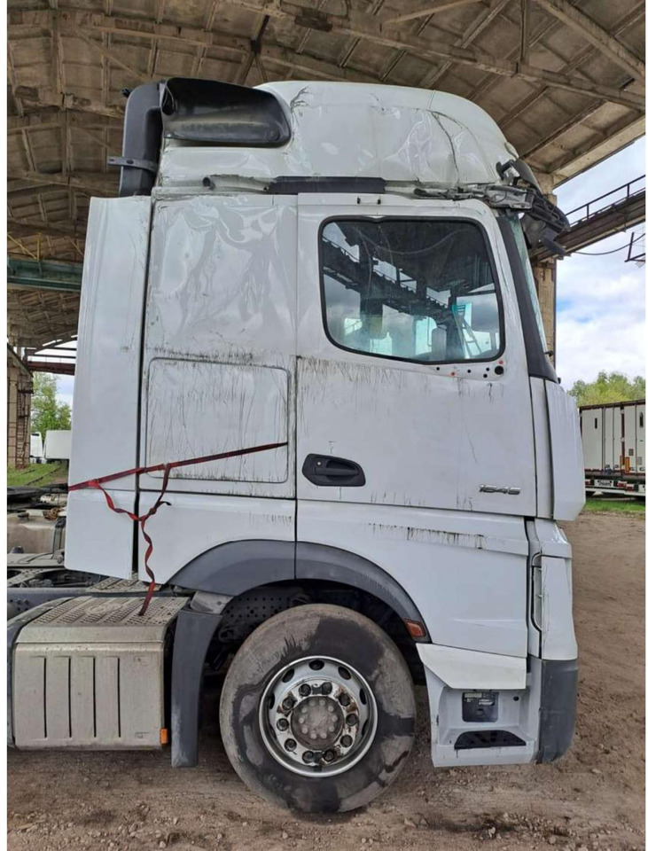 2021 Mercedes-Benz Actros 5 1845 BigSpace - شاحنة جرار: صور 2 2021 Mercedes-Benz Actros 5 1845 BigSpace - شاحنة جرار: صور 2