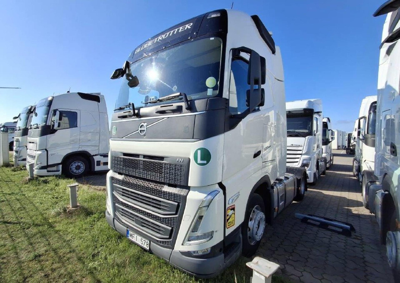 2022 Volvo FH 500 Globetrotter XL Varios - شاحنة جرار: صور 1 2022 Volvo FH 500 Globetrotter XL Varios - شاحنة جرار: صور 1