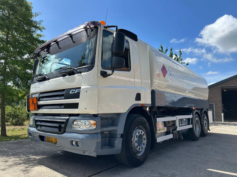 DAF CF 75.310 FAN / NL TRUCK / 6x2 / FUEL TANK 4 COMP. / 22 m3 / EURO5 / TOP CONDITION!! - شاحنة صهريج: صور 1 DAF CF 75.310 FAN / NL TRUCK / 6x2 / FUEL TANK 4 COMP. / 22 m3 / EURO5 / TOP CONDITION!! - شاحنة صهريج: صور 1