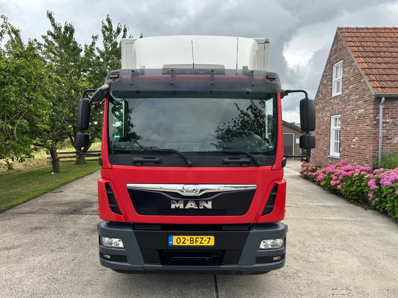 MAN TGM 15.250 / NL TRUCK / EURO 6 / NEW TYRES / NEW TACHO!! / BOX + LOADLIFT 2t - بصندوق مغلق شاحنة: صور 2 MAN TGM 15.250 / NL TRUCK / EURO 6 / NEW TYRES / NEW TACHO!! / BOX + LOADLIFT 2t - بصندوق مغلق شاحنة: صور 2