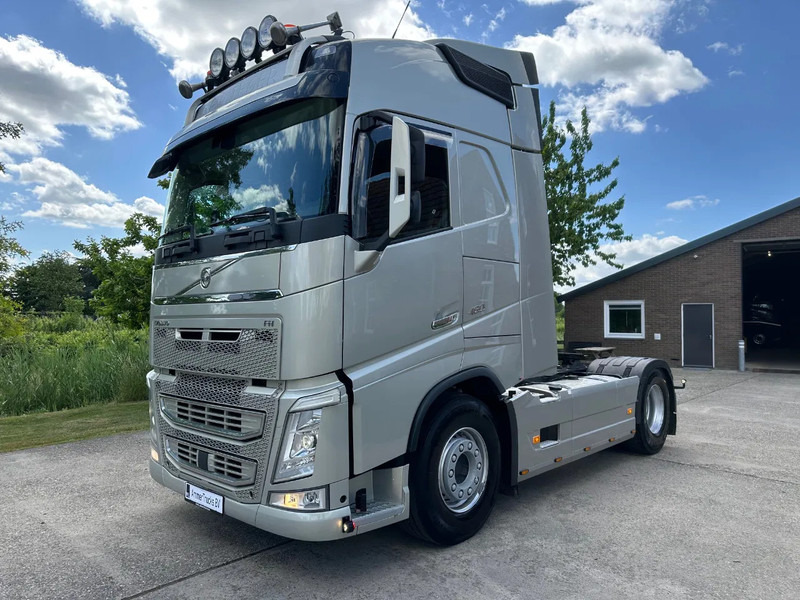 Volvo FH 460 / GLOBETROTTER / EURO 6 / I-Shift / HYDRAULIC / FULL AIR / NEW TACHO - شاحنة جرار: صور 1 Volvo FH 460 / GLOBETROTTER / EURO 6 / I-Shift / HYDRAULIC / FULL AIR / NEW TACHO - شاحنة جرار: صور 1