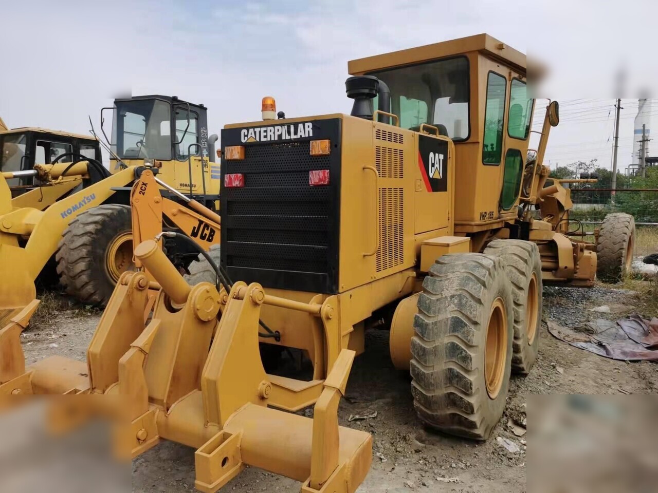 CATERPILLAR 120H - آلة تسوية الأرض: صور 1 CATERPILLAR 120H - آلة تسوية الأرض: صور 1