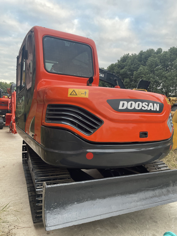 DOOSAN DX75-9C - حفارات زحافة: صور 2 DOOSAN DX75-9C - حفارات زحافة: صور 2