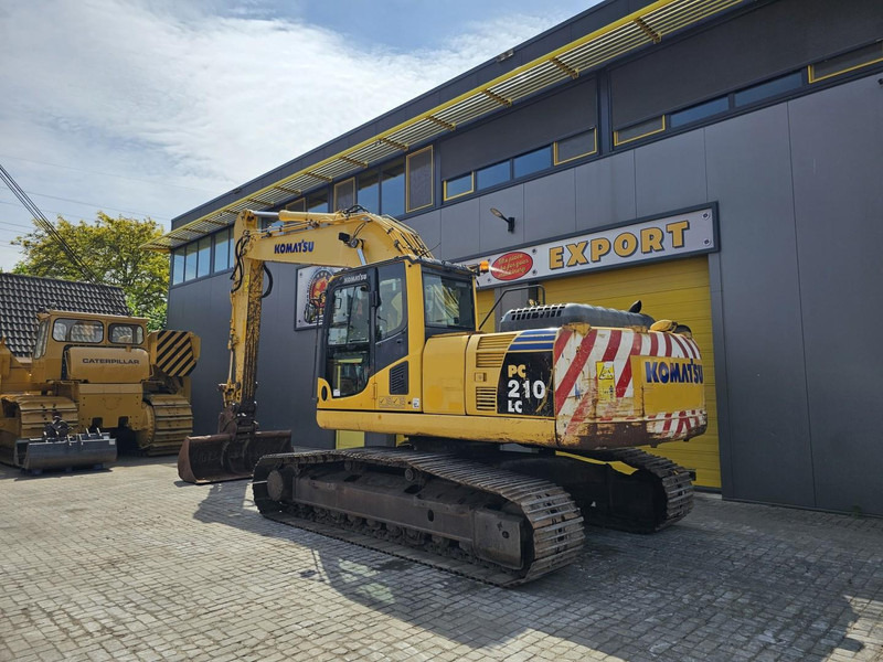 Komatsu PC210LC-8 - حفارات زحافة: صور 3 Komatsu PC210LC-8 - حفارات زحافة: صور 3