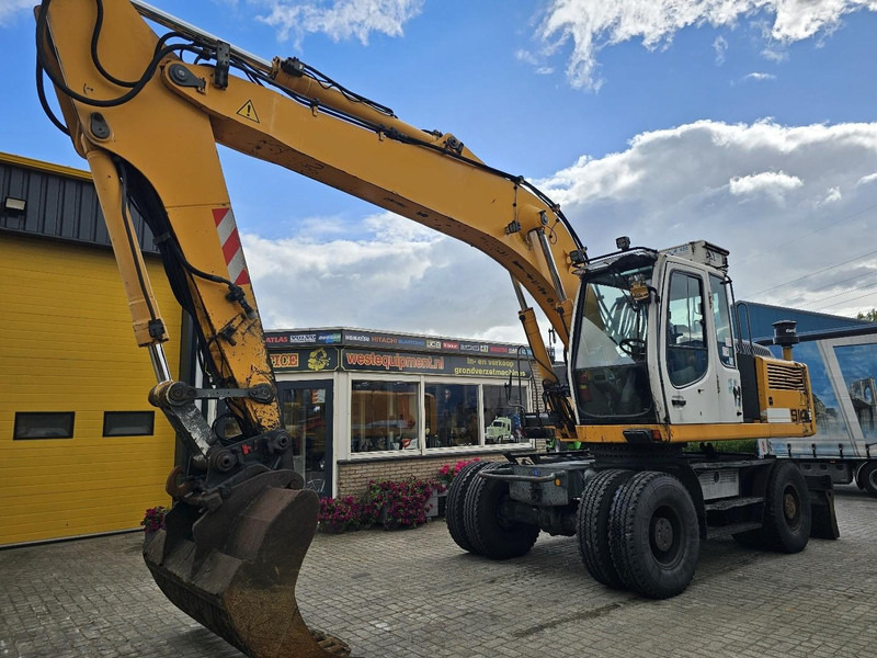 Liebherr A914 - حفارة على عجلات: صور 2 Liebherr A914 - حفارة على عجلات: صور 2