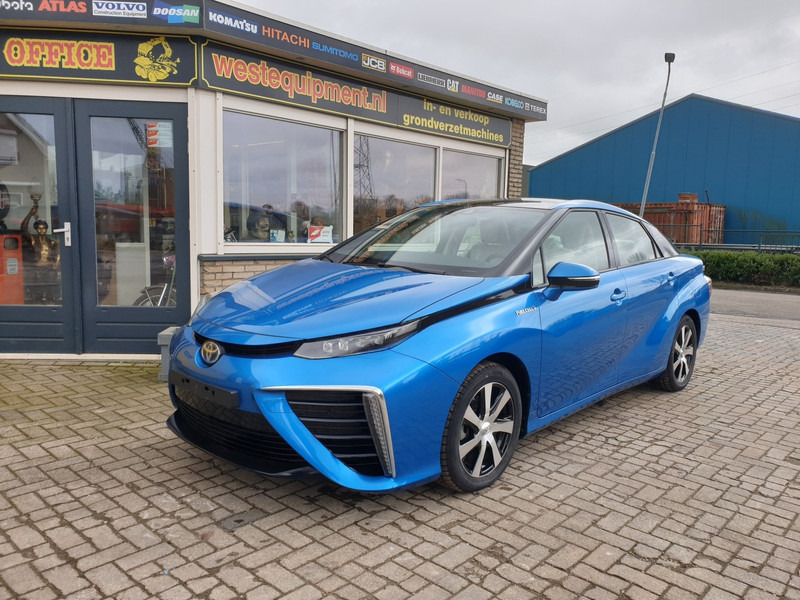 Toyota Mirai - سيدان: صور 2 Toyota Mirai - سيدان: صور 2